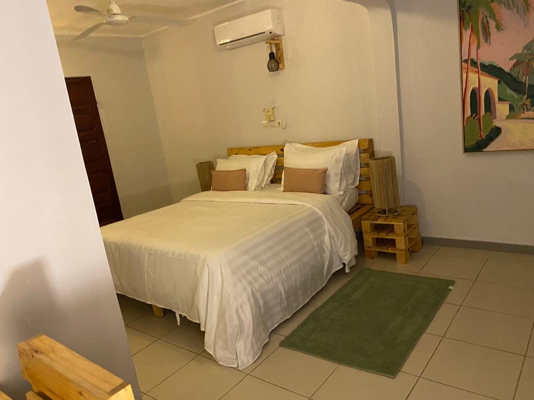 Chambre avec linge de maison