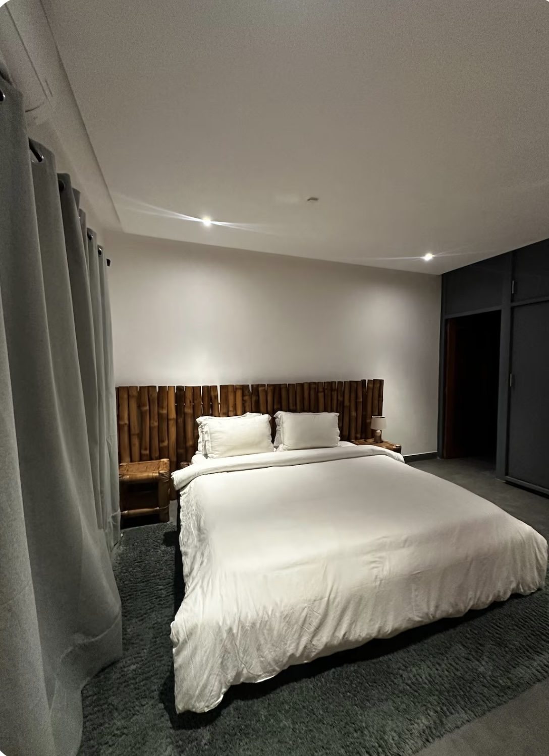 Chambre avec linge de maison