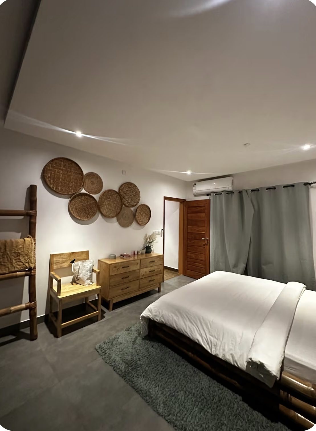 Chambre avec linge de maison